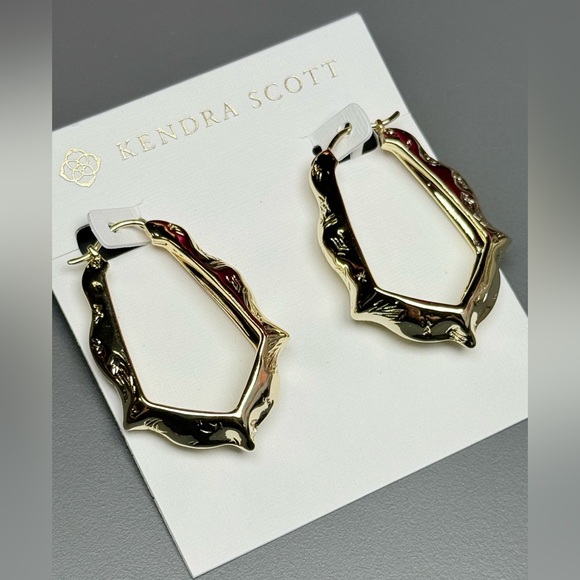 Kendra Scott Gold Scalloped Hoop Earrings
